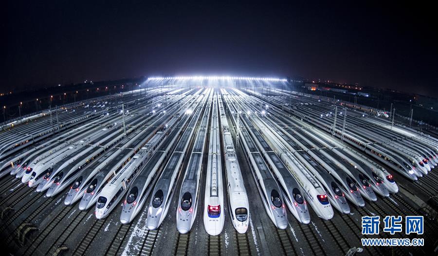 （新華全媒頭條&middot;奮進新時代&middot;迎接兩會特別報道&middot;圖文互動）（7）新征程，向著偉大夢想前進&mdash;&mdash;從黨的十九大到2018年全國兩會