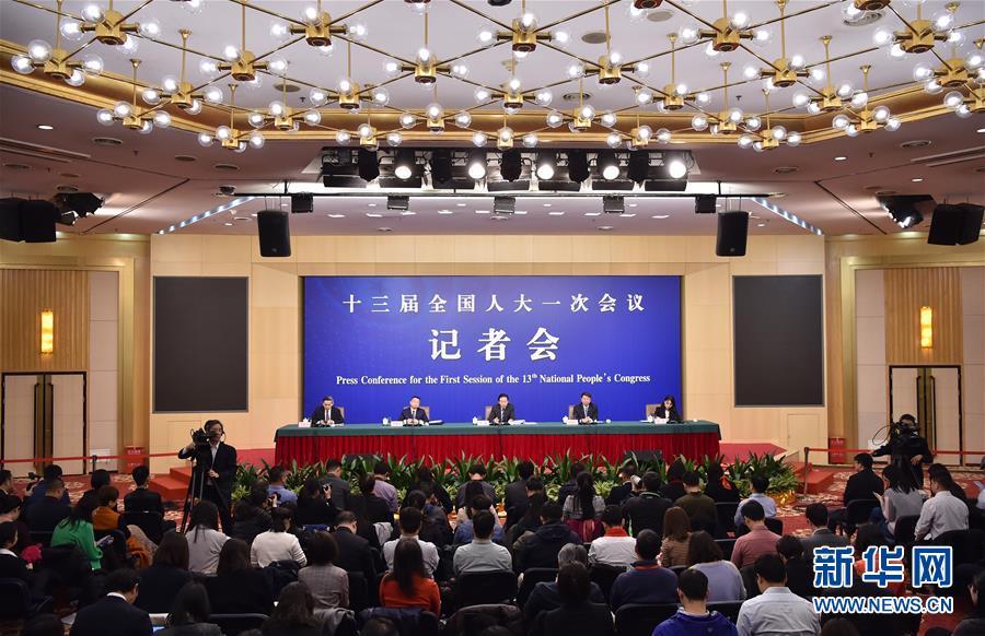 （兩會(huì)）（2）財(cái)政部部長(zhǎng)肖捷等就&ldquo;財(cái)稅改革和財(cái)政工作&rdquo;答記者問