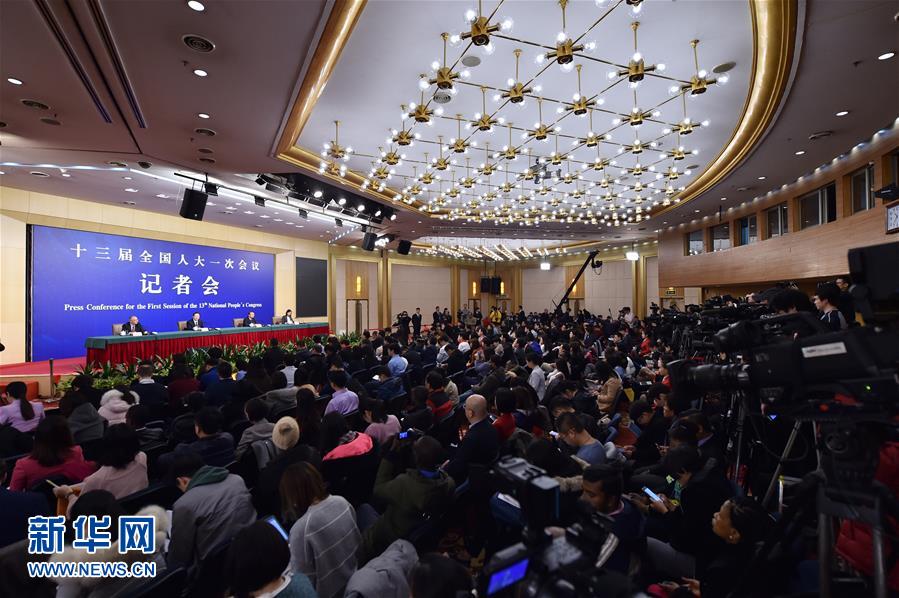 （兩會(huì)&middot;XHDW）（1）農(nóng)業(yè)部部長韓長賦等就&ldquo;實(shí)施鄉(xiāng)村振興戰(zhàn)略 推動(dòng)農(nóng)業(yè)轉(zhuǎn)型升級(jí)&rdquo;答記者問