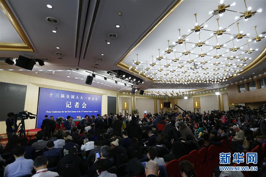 （兩會(huì)&middot;新華網(wǎng)）（5）外交部部長(zhǎng)王毅答記者問