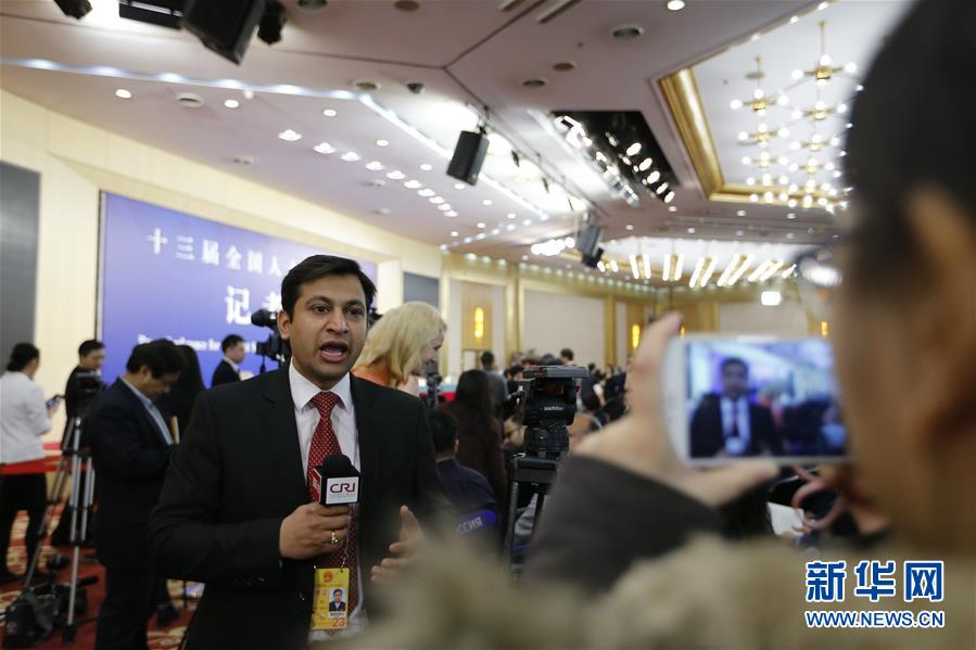 （兩會&middot;新華網(wǎng)）（6）外交部部長王毅答記者問