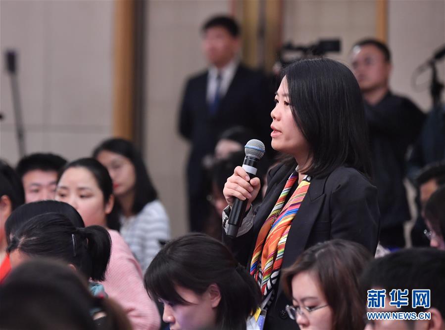 （兩會&middot;XHDW）（5）教育部部長陳寶生就&ldquo;努力讓每個(gè)孩子都能享有公平而有質(zhì)量的教育&rdquo;答記者問