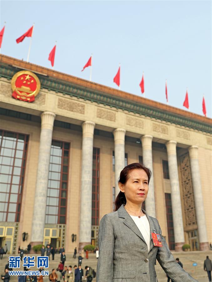 (兩會·基層代表履職故事)(1)全國人大代表李潞:承載生命囑托 堅守醫(yī)生職責(zé)