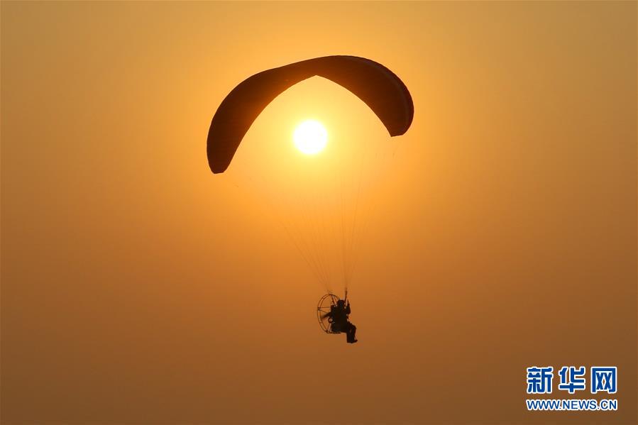 #（社會(huì)）（1）2019，我們來(lái)了