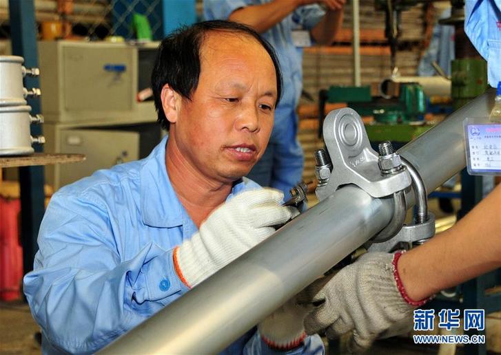 (改革先鋒風(fēng)采·圖文互動)(2)巨曉林:創(chuàng)新永無止境