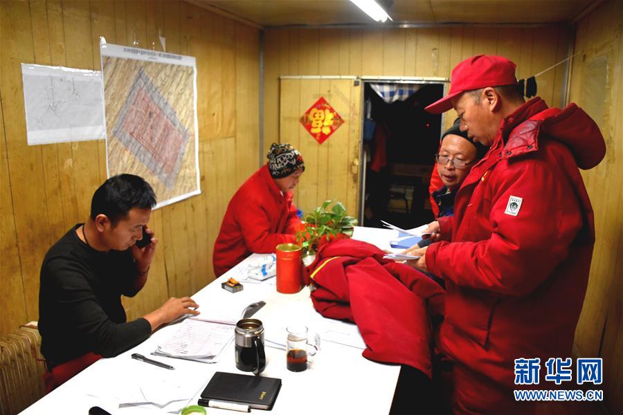 （新春走基層&middot;圖文互動）（4）走進塔克拉瑪干：探訪沙漠物探人