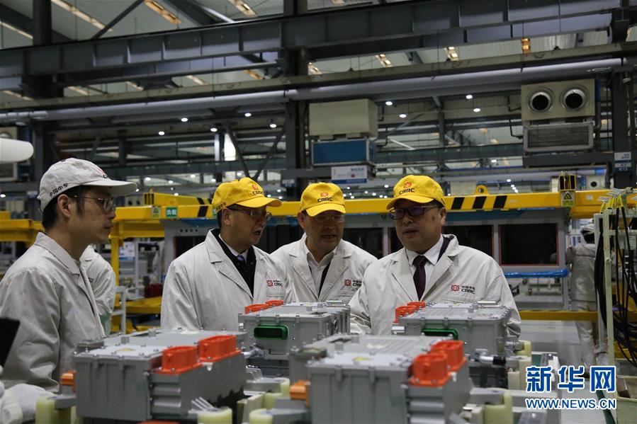 (代表委員履職·圖文互動(dòng))(2)用創(chuàng)新擦亮中國(guó)制造“名片”——全國(guó)人大代表周清和的履職故事