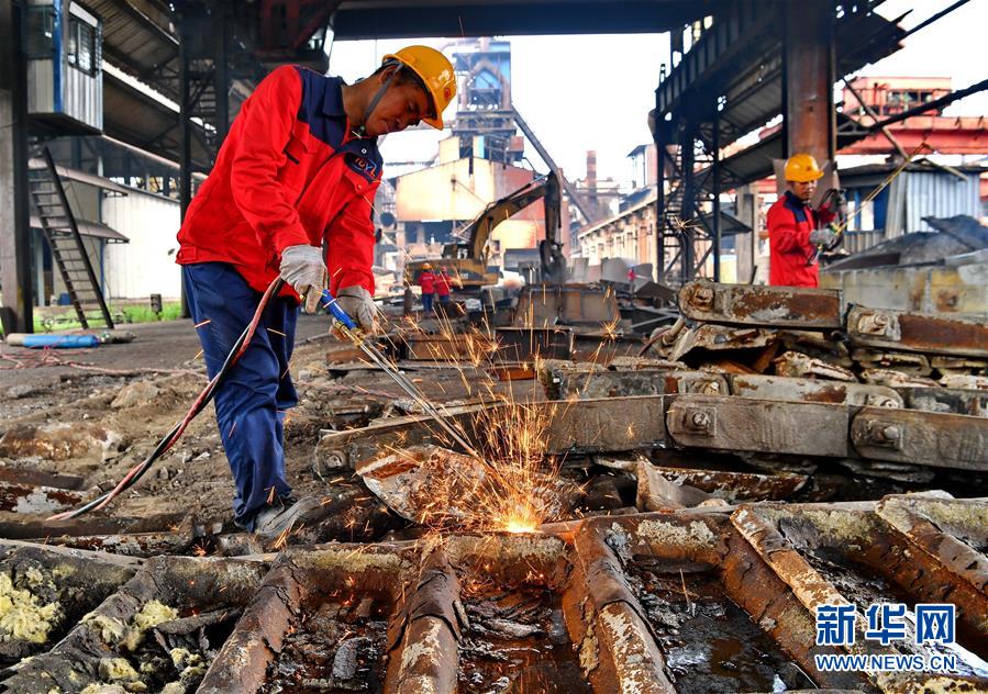 (新華全媒頭條·迎接兩會(huì)特別報(bào)道·圖文互動(dòng))(5)會(huì)當(dāng)水擊三千里——全國兩會(huì)前夕看中國信心