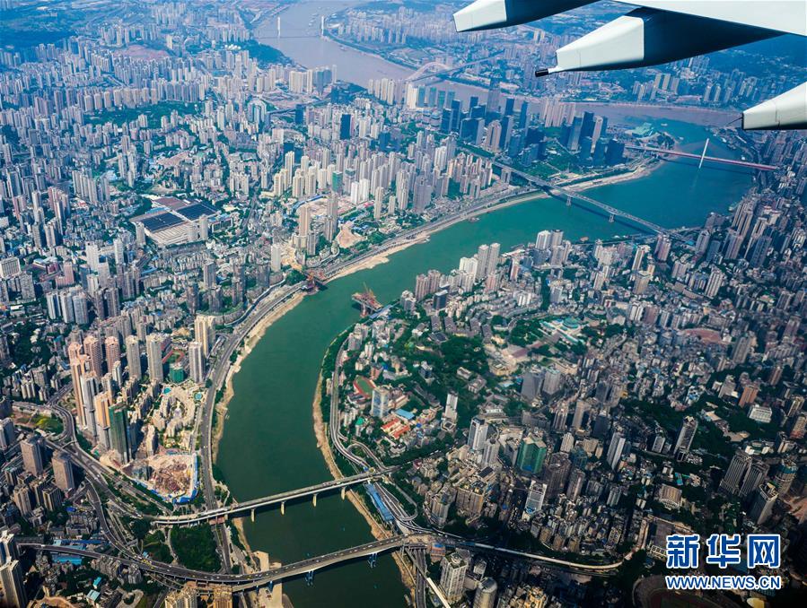 (新華全媒頭條·迎接兩會(huì)特別報(bào)道·圖文互動(dòng))(15)會(huì)當(dāng)水擊三千里——全國兩會(huì)前夕看中國信心