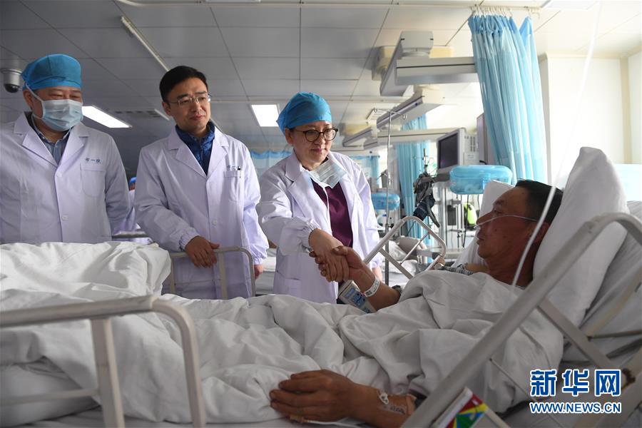 （新華全媒頭條&middot;響水化工廠爆炸事故&middot;圖文互動）（3）為了617個生命的賽跑&mdash;&mdash;江蘇響水爆炸事故傷員救治一線實(shí)錄