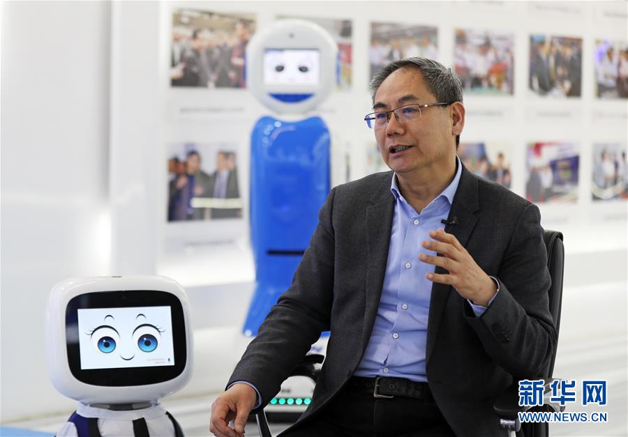 （愛國情 奮斗者&middot;圖文互動）（2）青春，就是用來奮斗的&mdash;&mdash;記沈陽新松機器人自動化股份有限公司創(chuàng)始人兼總裁曲道奎