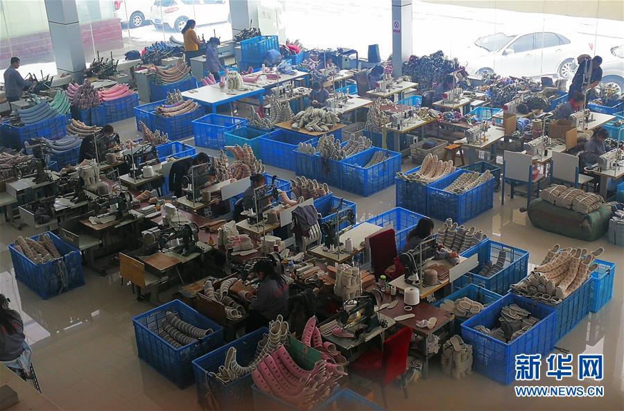 （脫貧攻堅&middot;圖文互動）（4）抓心勁兒，增后勁兒&mdash;&mdash;內(nèi)蒙古產(chǎn)業(yè)扶貧見聞