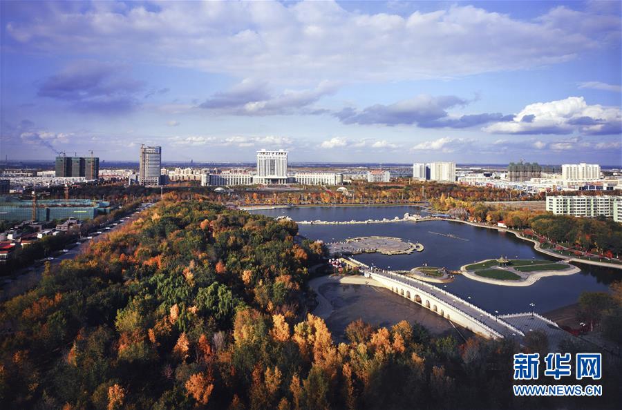 (壯麗70年·奮斗新時代·圖文互動)(1)記者蹲點(diǎn)手記:感受“戈壁明珠”嶄新容顏