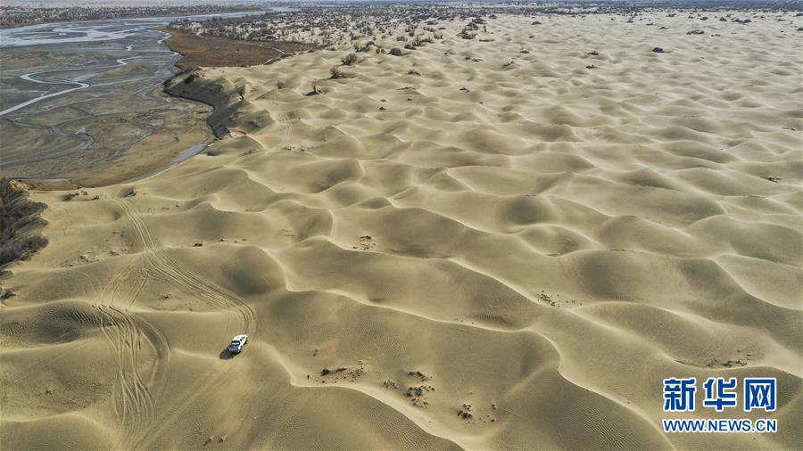 （新華全媒頭條&middot;圖文互動(dòng)）（1）一步千年，&ldquo;最后的沙漠部落&rdquo;遷入新家園