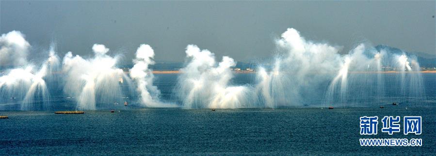 （新華全媒頭條&middot;人民海軍70年&middot;圖文互動）（10）向海圖強春潮涌&mdash;&mdash;黨中央、中央軍委和習主席關(guān)心人民海軍建設(shè)發(fā)展紀實