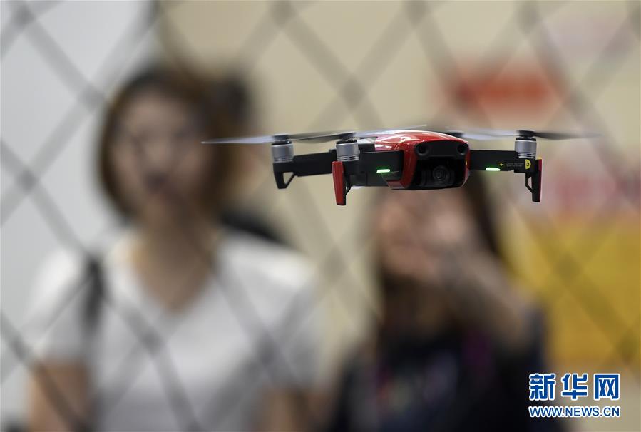 （新華全媒頭條&middot;圖文互動(dòng)）（4）擁抱智能新時(shí)代：世界智能大會(huì)釋放了哪些新信號(hào)？