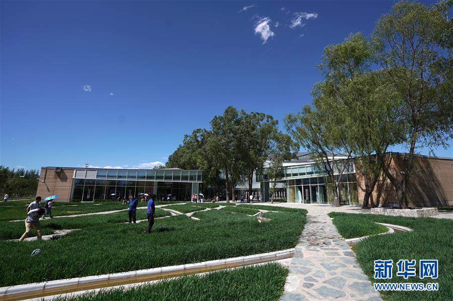 (在習(xí)近平新時代中國特色社會主義思想指引下——新時代新作為新篇章·圖文互動)(13)從世園會“看”中國綠色發(fā)展之路——寫在北京世園會“中國國家館日”到來之際