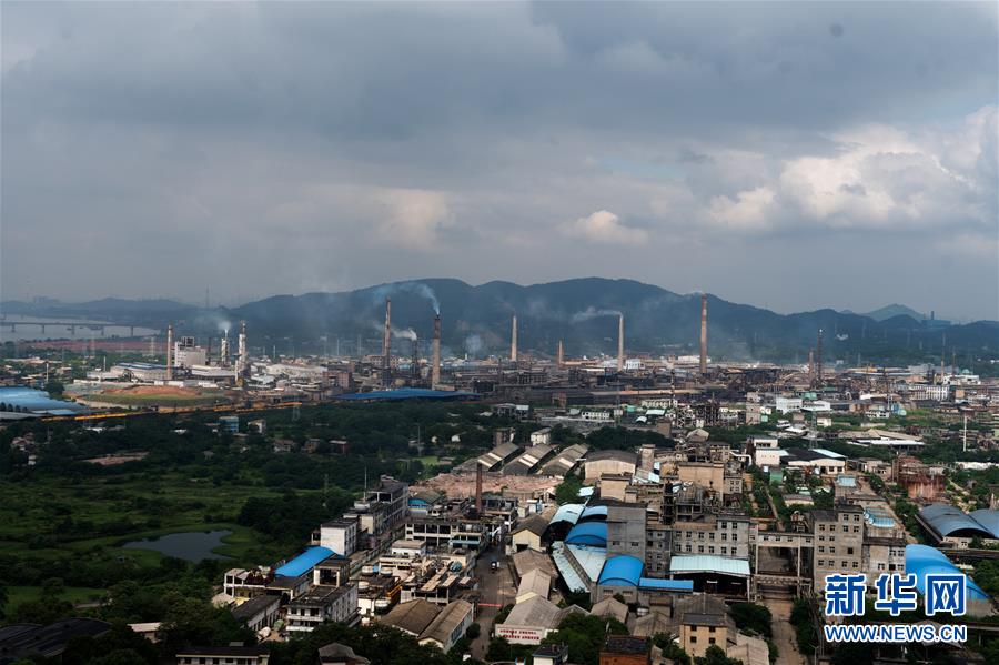 （在習(xí)近平新時(shí)代中國特色社會(huì)主義思想指引下&mdash;&mdash;新時(shí)代新作為新篇章&middot;圖文互動(dòng)）（1）清水塘的&ldquo;映照&rdquo;：從&ldquo;中國魯爾區(qū)&rdquo;到&ldquo;中國動(dòng)力谷&rdquo;