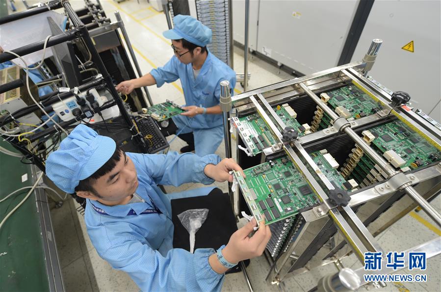 (壯麗70年·奮斗新時(shí)代——共和國(guó)發(fā)展成就巡禮·圖文互動(dòng))(3)潮涌楚天闊——湖北砥礪奮進(jìn)70年譜寫高質(zhì)量發(fā)展華章