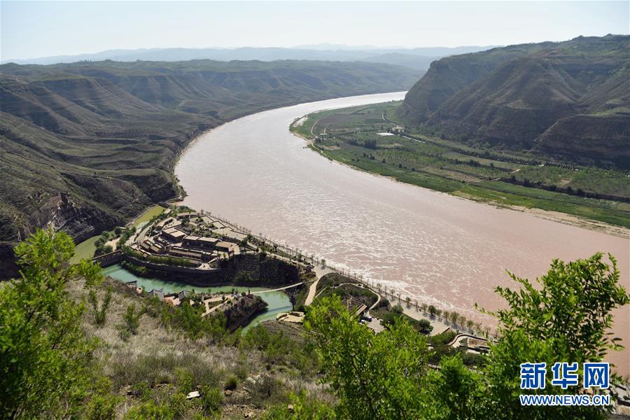 （新華全媒頭條&middot;壯麗70年&middot;奮斗新時代&mdash;&mdash;記者再走長征路&middot;圖文互動）（10）紅星，從這里照耀中國&mdash;&mdash;陜北見證中國革命的歷史轉(zhuǎn)折