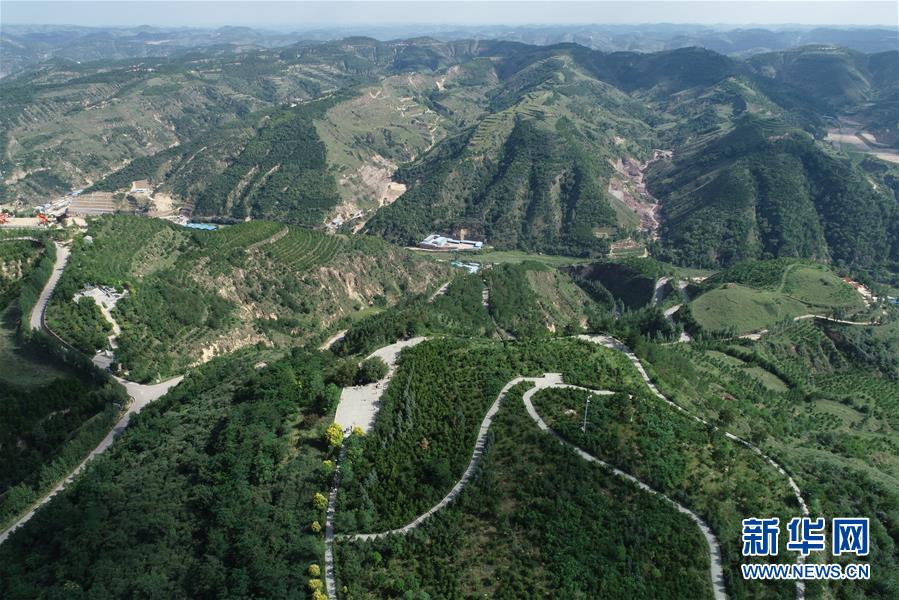 （新華全媒頭條&middot;壯麗70年&middot;奮斗新時(shí)代&mdash;&mdash;記者再走長征路&middot;圖文互動(dòng)）（8）紅星，從這里照耀中國&mdash;&mdash;陜北見證中國革命的歷史轉(zhuǎn)折