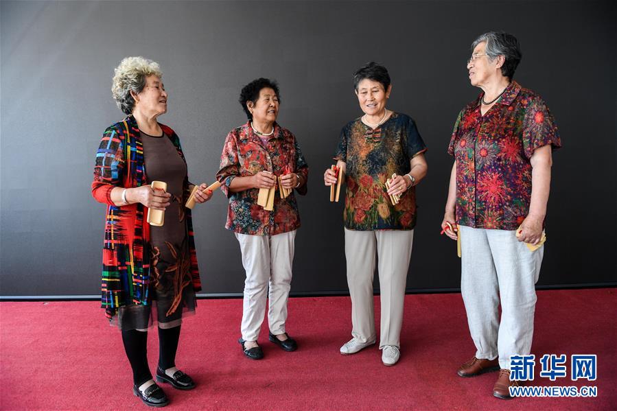 （在習(xí)近平新時代中國特色社會主義思想指引下&mdash;&mdash;新時代新作為新篇章&middot;總書記關(guān)心的百姓身邊事&middot;圖文互動）（7）棚改的溫暖：1億多人&ldquo;出棚進樓&rdquo;