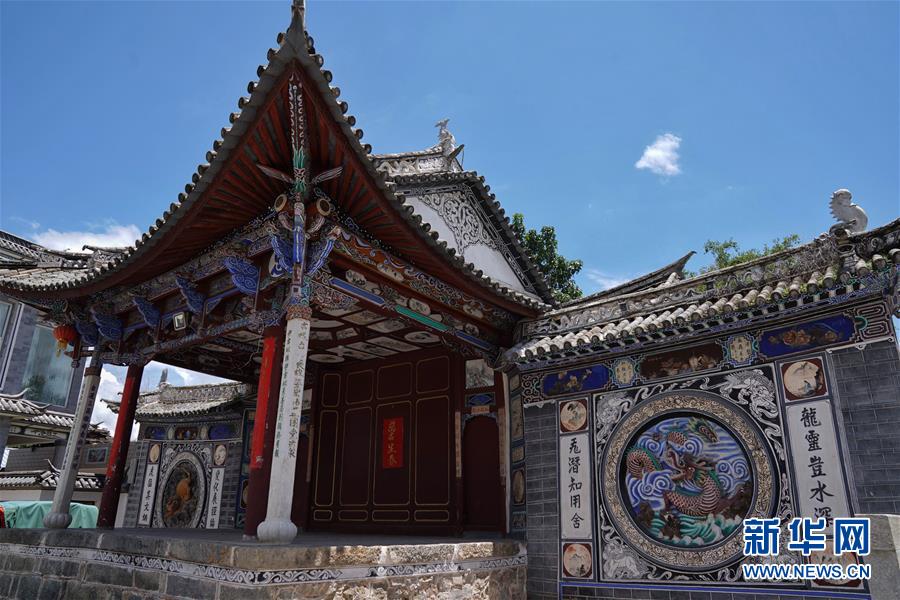 (在習(xí)近平新時(shí)代中國(guó)特色社會(huì)主義思想指引下——新時(shí)代新作為新篇章·總書記關(guān)心的百姓身邊事·圖文互動(dòng))(5)留住鄉(xiāng)愁 綻放新顏——傳統(tǒng)村落保護(hù)激發(fā)鄉(xiāng)村活力