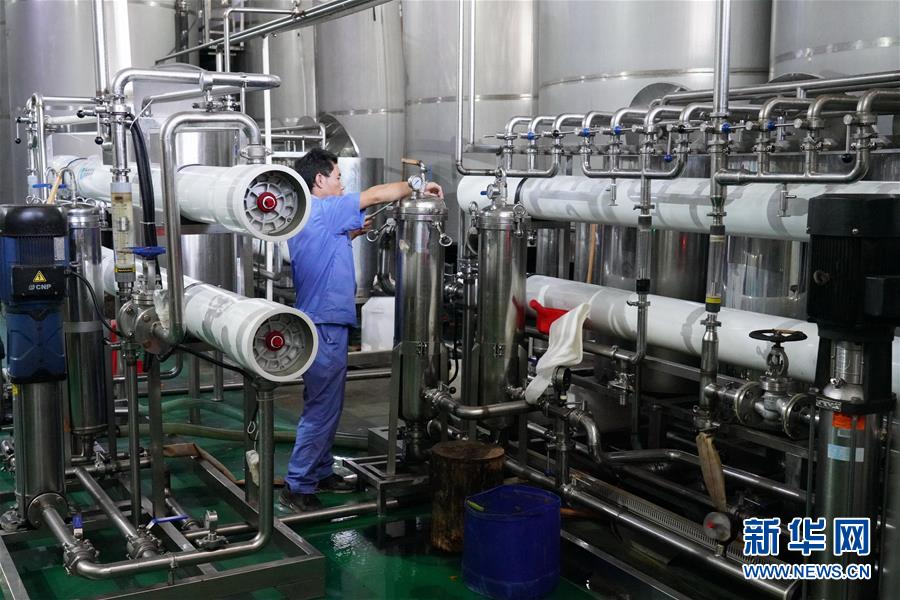 （在習(xí)近平新時(shí)代中國(guó)特色社會(huì)主義思想指引下&mdash;&mdash;新時(shí)代新作為新篇章&middot;總書記關(guān)心的百姓身邊事&middot;圖文互動(dòng)）（1）大污染變身&ldquo;大寶藏&rdquo;：治理畜禽糞污，他們這樣干！