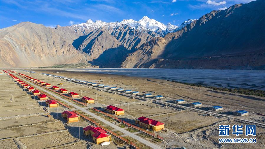 （決戰(zhàn)決勝脫貧攻堅(jiān)&middot;圖文互動(dòng)）（4）&ldquo;云端上的縣城&rdquo;脫貧記