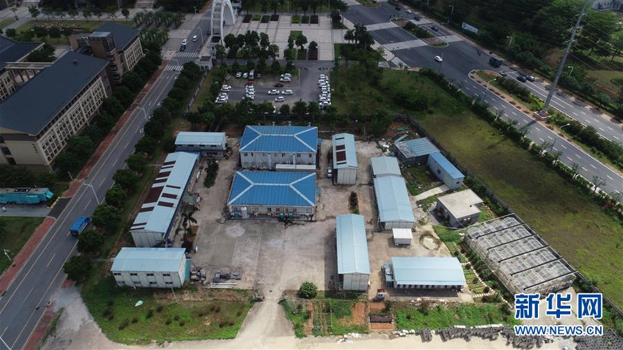 （在習(xí)近平新時代中國特色社會主義思想指引下&mdash;&mdash;新時代新作為新篇章&middot;圖文互動）（2）&ldquo;我們給火箭做減重&rdquo;&mdash;&mdash;高?？萍紕?chuàng)新進(jìn)行時