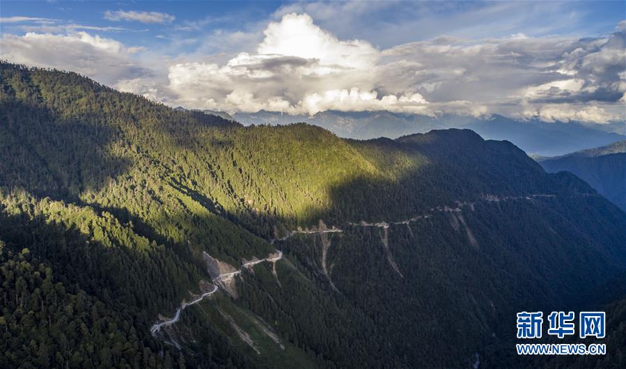 (圖文互動(dòng))(2)太陽(yáng)照耀“人類童年”——新時(shí)代直過民族脫貧攻堅(jiān)紀(jì)事