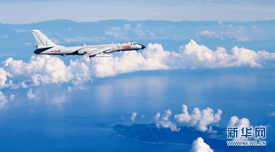 （新華全媒頭條&middot;人民空軍70年&middot;圖文互動(dòng)）（7）陽(yáng)光照耀奮飛的航程&mdash;&mdash;黨中央、中央軍委和習(xí)主席關(guān)心人民空軍建設(shè)發(fā)展紀(jì)實(shí)