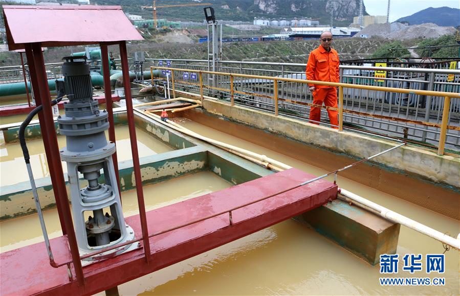 （四中全會(huì)精神在基層&middot;圖文互動(dòng)）（3）烏江清，貴州興&mdash;&mdash;貴州第一大河烏江治污記