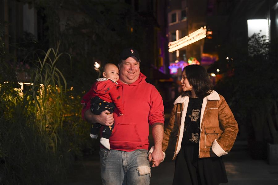 （在習近平新時代中國特色社會主義思想指引下&mdash;&mdash;新時代新作為新篇章&middot;總書記關切開放事&middot;圖文互動）（3）中國引力：在開放的中國共創(chuàng)幸福 