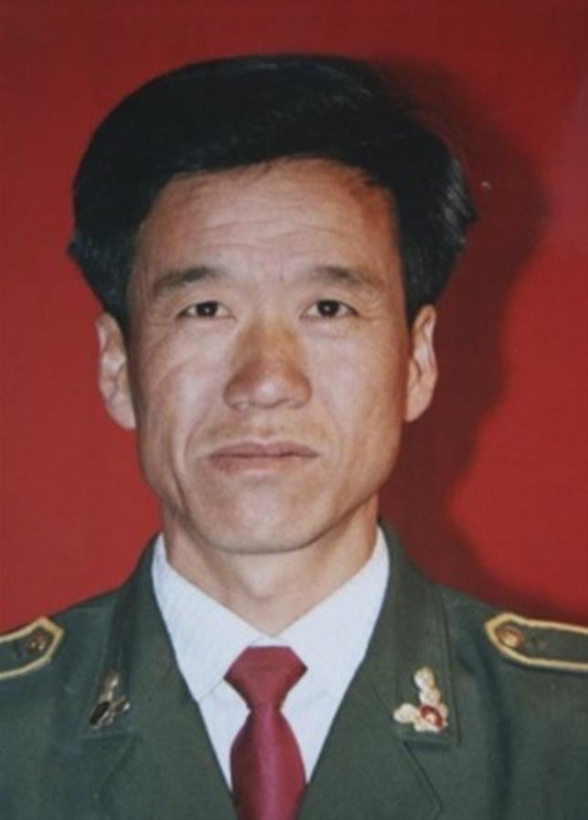 (為了民族復(fù)興·英雄烈士譜·圖文互動(dòng))宮清華:以血肉之軀擋住下滑汽車 用生命換來群眾安全