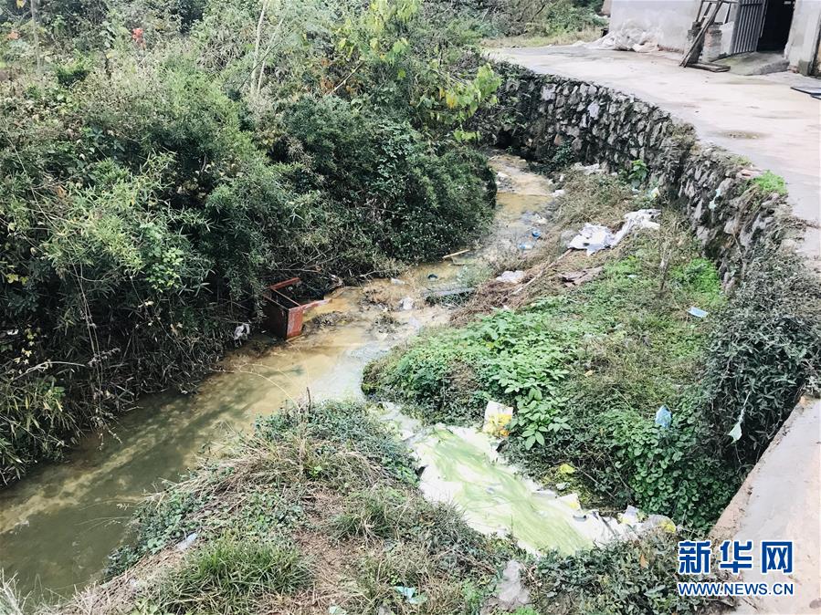 （新華調(diào)查&middot;國務院農(nóng)村人居環(huán)境大檢查&middot;圖文互動）（3）農(nóng)村生活污水何處去？&mdash;&mdash;農(nóng)村污水治理&ldquo;梗阻&rdquo;現(xiàn)象調(diào)查