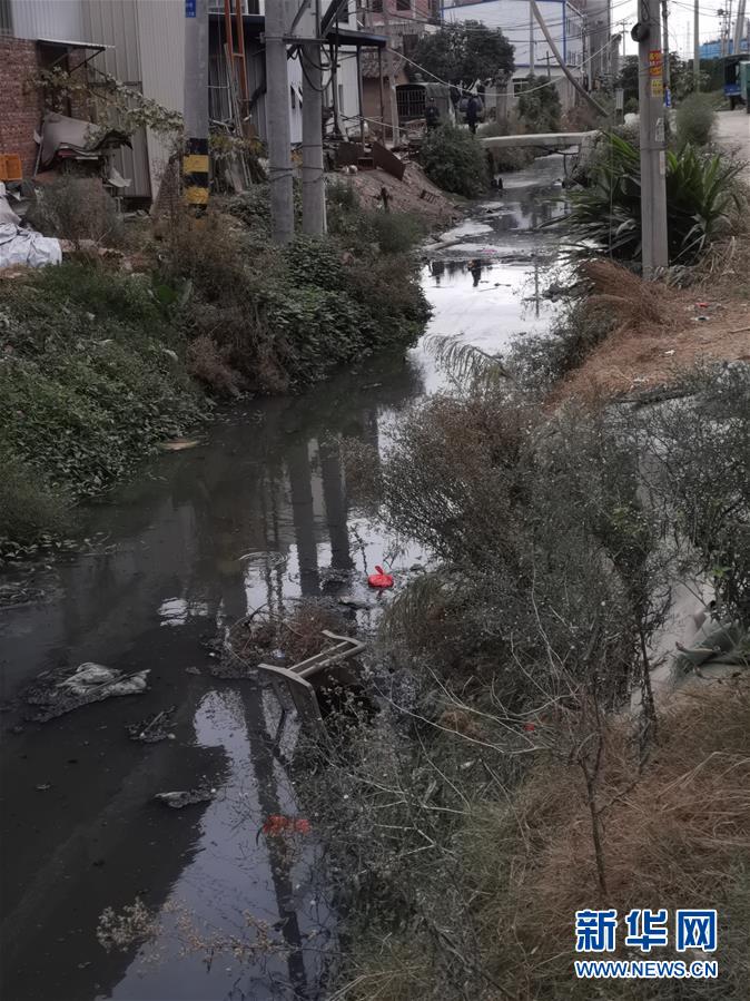 （新華調(diào)查&middot;國務院農(nóng)村人居環(huán)境大檢查&middot;圖文互動）（4）農(nóng)村生活污水何處去？&mdash;&mdash;農(nóng)村污水治理&ldquo;梗阻&rdquo;現(xiàn)象調(diào)查