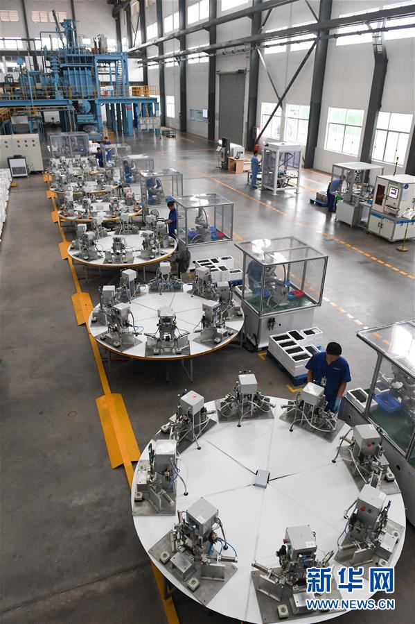 （新華全媒頭條&middot;圖文互動(dòng)）（8）創(chuàng)新，在復(fù)興的征程上&mdash;&mdash;以習(xí)近平同志為核心的黨中央關(guān)心科技創(chuàng)新工作紀(jì)實(shí)