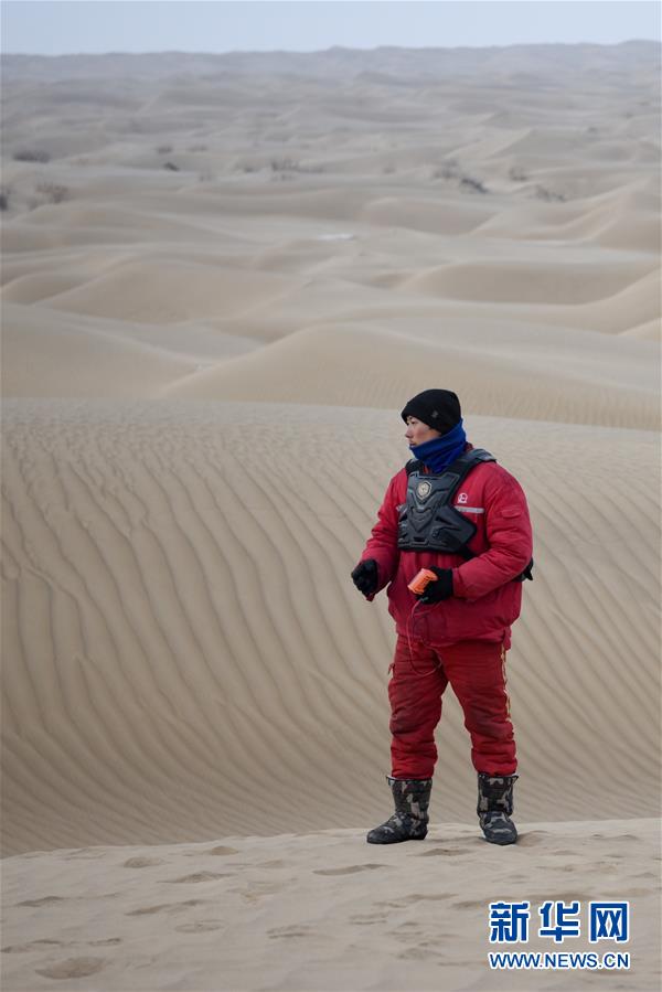 （新春走基層&middot;圖文互動）（4）大漠中，一頂帳篷守歲五年