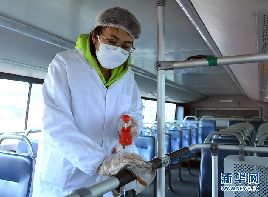 (聚焦疫情防控·圖文互動)(7)北京節(jié)后首個工作日:交通秩序井然 市場供應(yīng)穩(wěn)定