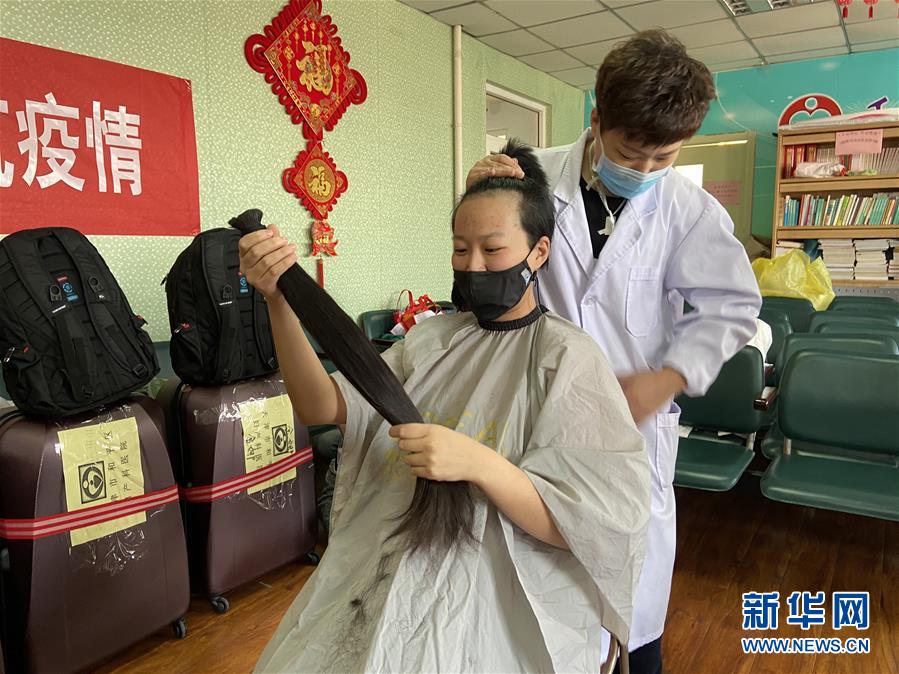 （聚焦疫情防控&middot;圖文互動）（1）沖鋒向前，我們義無反顧&mdash;&mdash;&ldquo;戰(zhàn)疫&rdquo;一線醫(yī)護(hù)人員群像