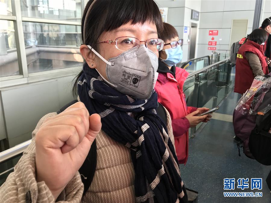 （熱點鮮報&middot;圖文互動）（2）三代人的約定：父母送我援湖北，我給孩子樹榜樣