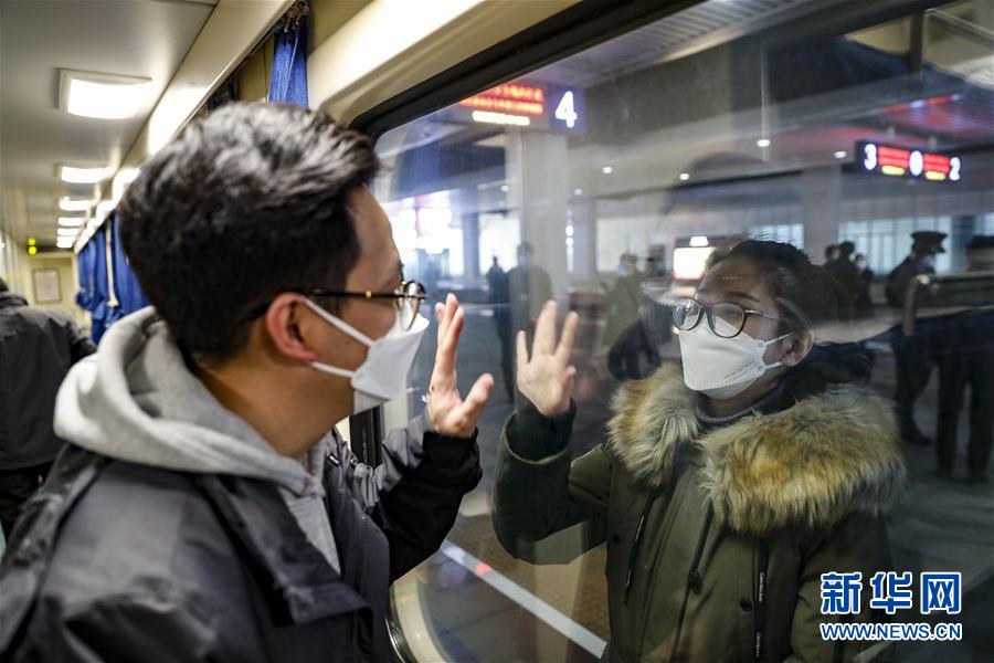 （聚焦疫情防控&middot;對(duì)口支援19省份在奮戰(zhàn)&middot;圖文互動(dòng)）（5）&ldquo;當(dāng)我們摘下口罩，看到彼此勝利的微笑&rdquo;&mdash;&mdash;重慶對(duì)口支援孝感市抗擊疫情紀(jì)實(shí)