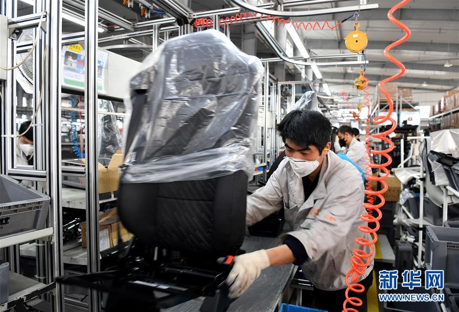 （圖文互動(dòng)）（7）&ldquo;春天到了，熟悉的生活正在慢慢回來&rdquo;&mdash;&mdash;陜西多地復(fù)產(chǎn)復(fù)工一線見聞