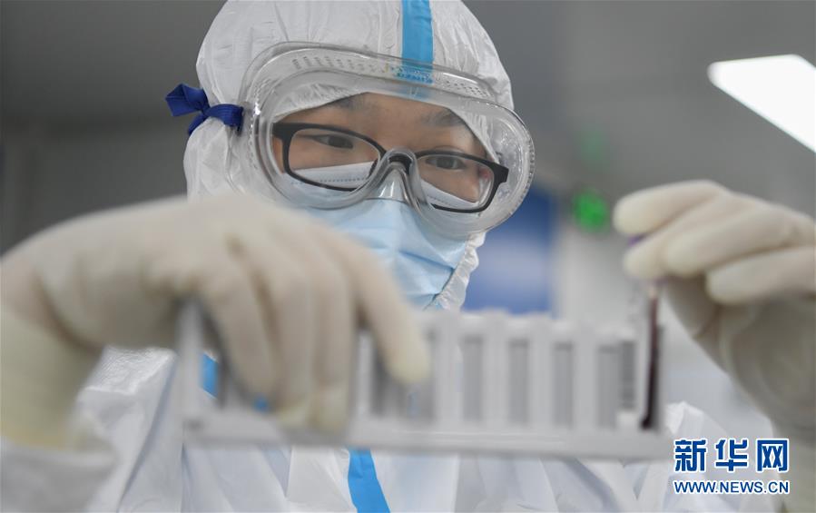 (聚焦疫情防控)(4)女子“偵察兵”:決戰(zhàn)雷神山