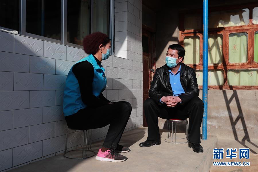 （新華全媒頭條&middot;圖文互動）（4）特殊時(shí)期，他們這樣履職&mdash;&mdash;全國人大代表這個春天在行動