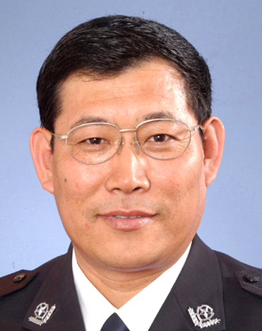 (為了民族復(fù)興·英雄烈士譜·圖文互動(dòng))(3)豐碑不朽鑒忠勇——銘記犧牲在海地的八名中國(guó)維和警察