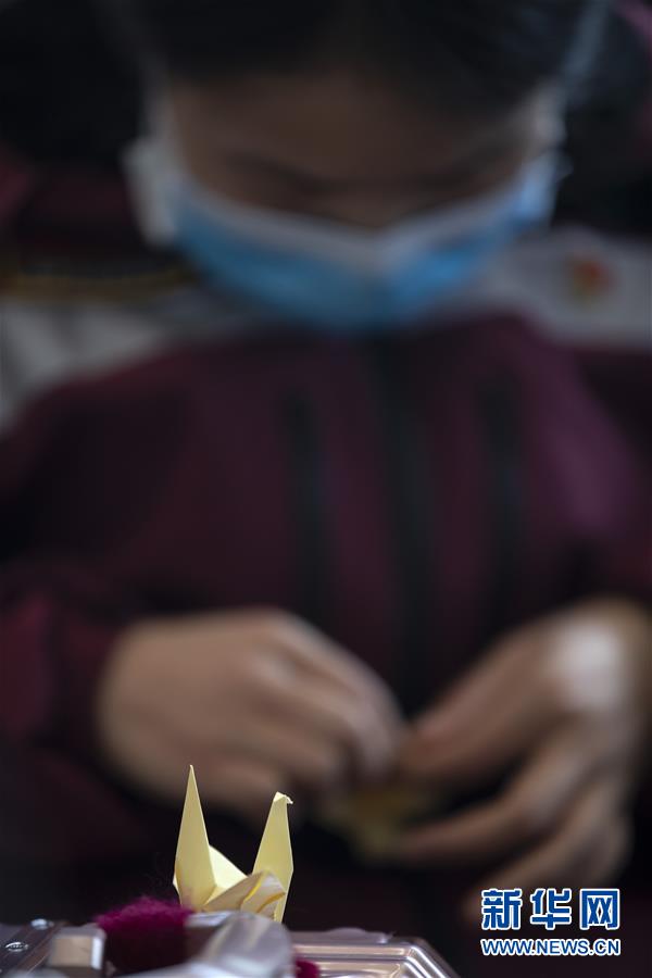 （新華全媒頭條&middot;圖文互動）（10）最美逆行者，武漢永遠記得你！&mdash;&mdash;首批援鄂醫(yī)療隊返程紀實