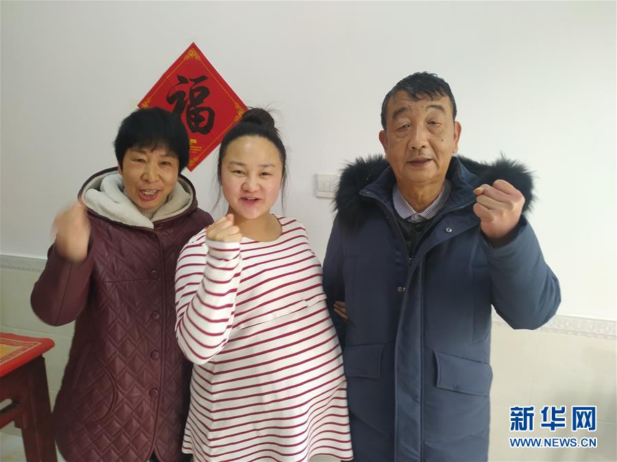 （一線抗疫群英譜&middot;圖文互動）（4）羅文浩：&ldquo;女兒，你的名字里有溫暖，有榮光！&rdquo;