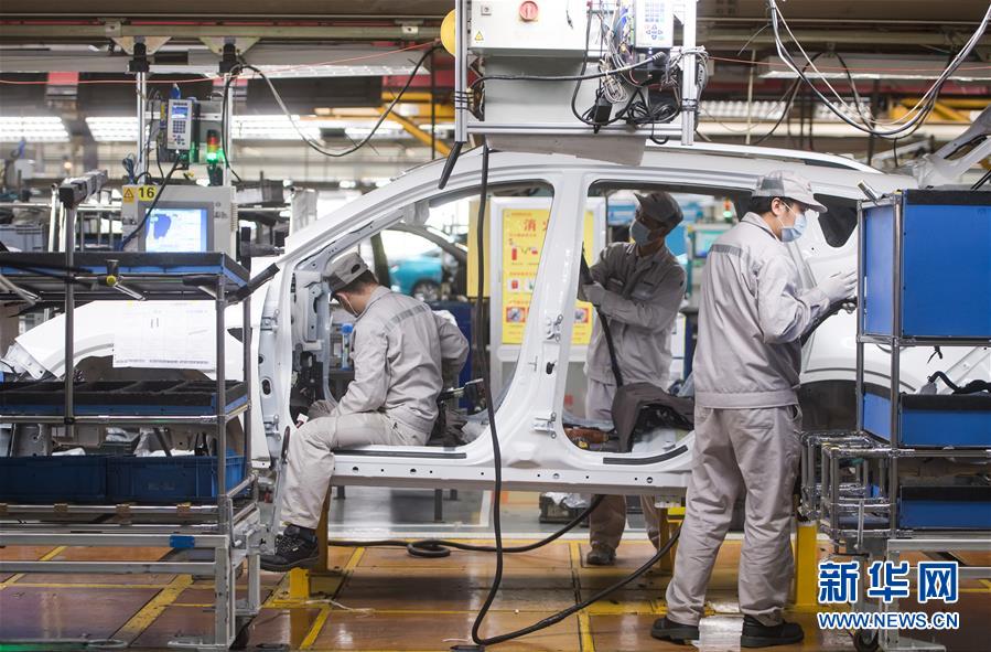 （新華全媒頭條&middot;圖文互動）（15）在艱難中重啟 在陣痛中復(fù)蘇&mdash;&mdash;湖北推動安全有序復(fù)工復(fù)產(chǎn)掃描